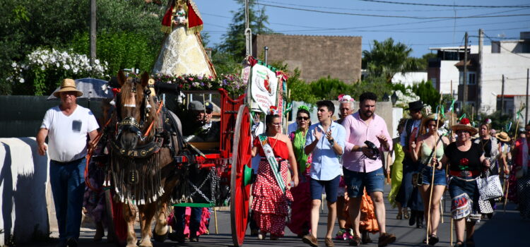 Vila-real commemora el Rocio amb una romeria fins al paratge del Termet