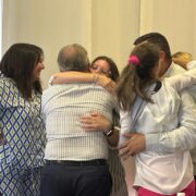 Vila-real celebra l’últim ple de la legislatura entre abraçades i agraïments