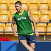 El futbolista Juan Foyth rep l’alta mèdica