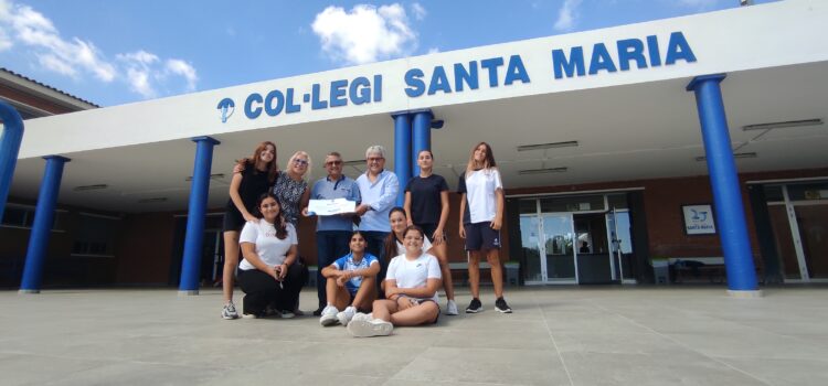 El col·legi Santa Maria fa una donació a Càritas