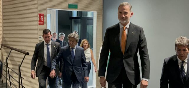 El rei Felipe VI visita les instal·lacions de Porcelanosa a Vila-real amb motiu del 50 aniversari de l’entitat