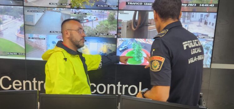 Benlloch supervisa el gabinet d’emergència amb motiu de l’arribada de la Dana a la província