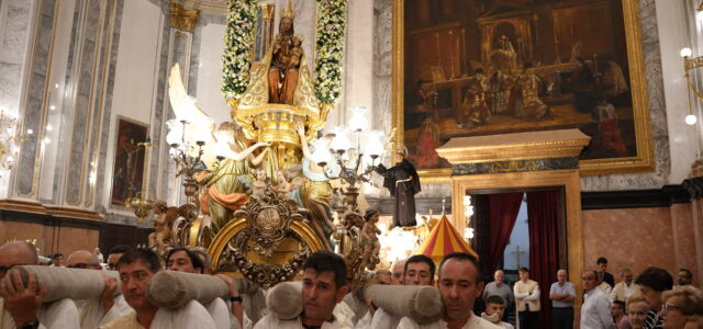 Vila-real commemora a la Mare de Déu de Gràcia amb la missa solemne i la processó