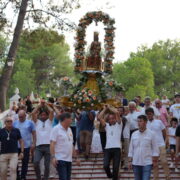 Vila-real diu adeu a les festes amb el retorn de la Mare de Déu de Gràcia a l’ermita