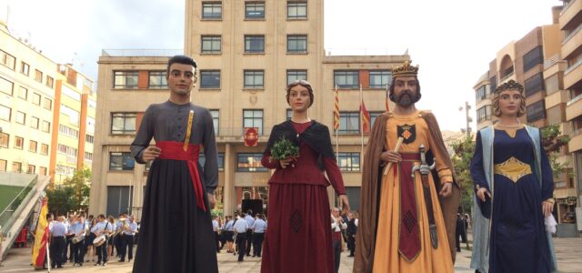 Els gegants de Vila-real tanquen els actes del 10é aniversari amb la IV Trobada de Colles Geganteres