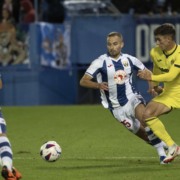 Derrota amb el cap ben alt davant el líder (1-0)