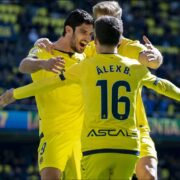 Un efectiu Villarreal es dona un festí de gols davant un Granada que fa olor de Segona Divisió (5-1)