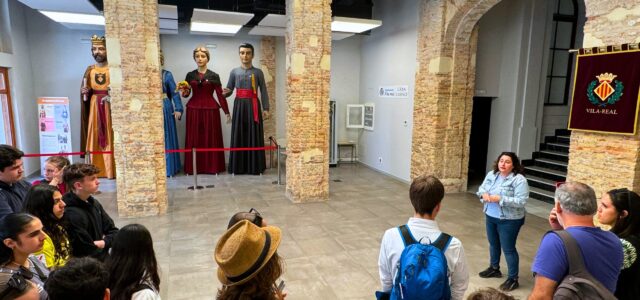 Alumnes d’intercanvi d’Alemanya visiten el Gran Casino de la mà de Caravaca