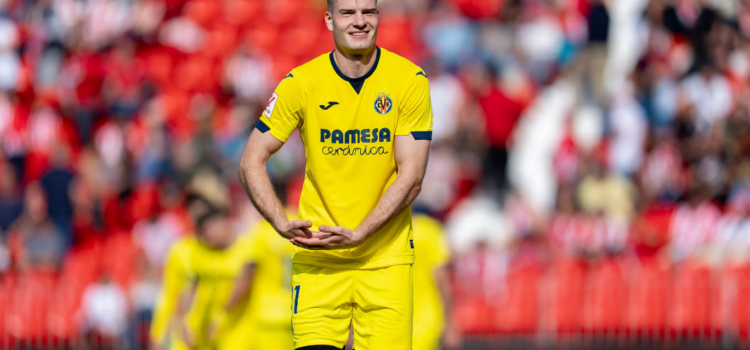 Un gol de Sorloth en el 92′ li dona tres punts d’or al Villarreal en el camp de l’Almeria (1-2)