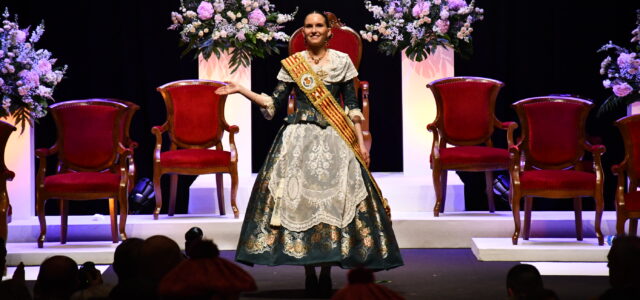 Proclamació de la reina Belén Ramos i compte arrere per a Sant Pasqual