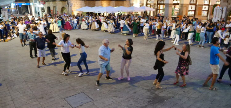 El Ball de plaça tornarà a omplir la Plaça del Pastoret amb música i tradició