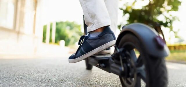 La Policia Local intensifica el control sobre els patinets elèctrics amb un Pla Especial