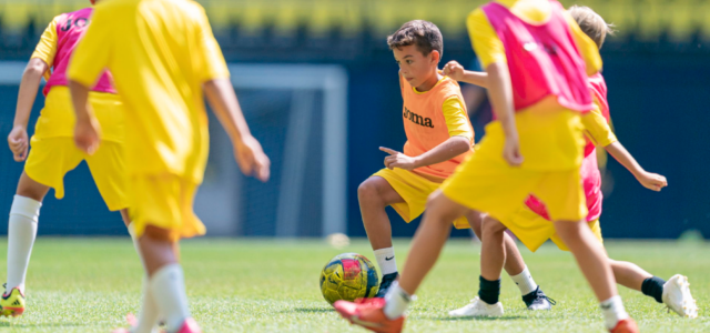 El Villarreal CF organitza un campus de futbol a l’Estadi de la Ceràmica per a xiquets i xiquetes de 5 a 17 anys
