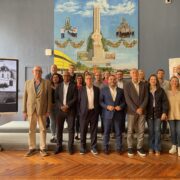 Vila-real enalteix la seua identitat amb la revista Font i una obra artística al Gran Casino
