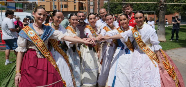 Vila-real encén l’espurna de les festes de Sant Pasqual amb una arrencada multitudinària