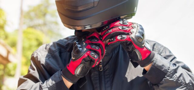 La Policia Local alerta sobre la seguretat en moto i ciclomotor aquest estiu