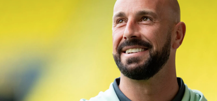 Pepe Reina torna a casa per entrenar el Juvenil A del Villarreal CF