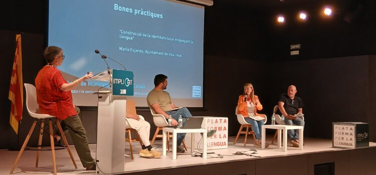 Fajardo destaca el compromís de Vila-real amb el valencià en la Trobada de municipis actius pel català