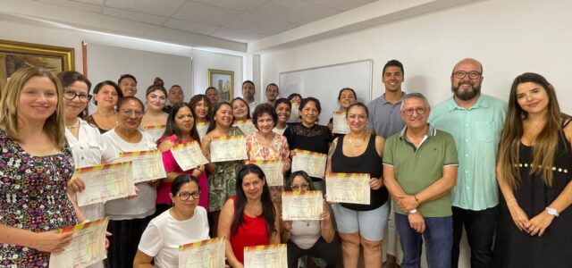 Vila-real clausura els cursos de valencià per a adults amb més de 40 participants