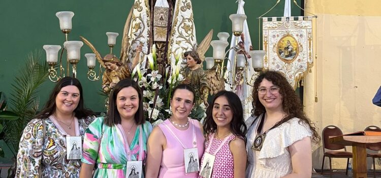 Les Rosarieres participen en la celebració en honor a la Mare de Déu del Carme