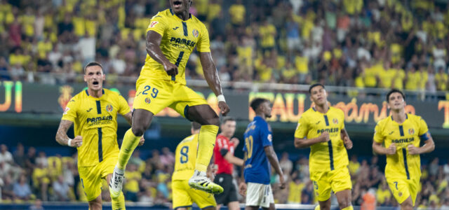 El Villarreal trenca el malefici i s’estrena amb un històric triomf a l’Estadi de la Cerámica (2-0)