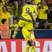 El Villarreal derroca el mur roget d’Osasuna i remunta el partit davant un rival molt sòlid (2-1)