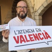 Vila-real reactiva la històrica campanya ‘L’atenem en valencià’ per a impulsar l’ús social de la llengua