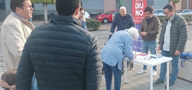 El PP de Vila-real continúa con su campaña de recogida de firmas contra el ‘basurazo’