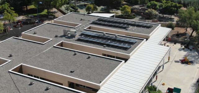 Vila-real culmina la instal·lació de plaques fotovoltaiques als col·legis del municipi