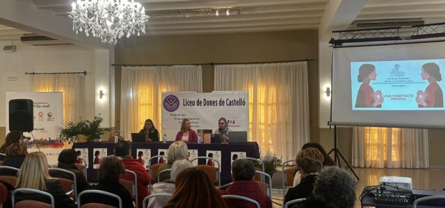 Vila-real acull la III Trobada d’Associacions de Dones amb el lema ‘Una habitació pròpia’