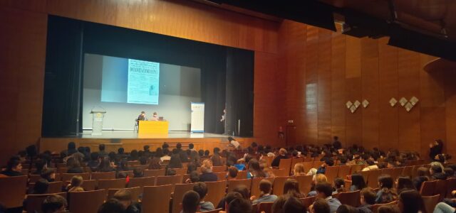 Els alumnes de l’ESO coneixen la Història de Vila-real amb el proyecte PlanaLab Patrimoni de l’UJI