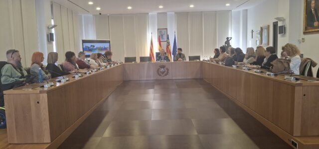 Vila-real fa un pas endavant en salut emocional amb la nova Escola Municipal de la Felicitat