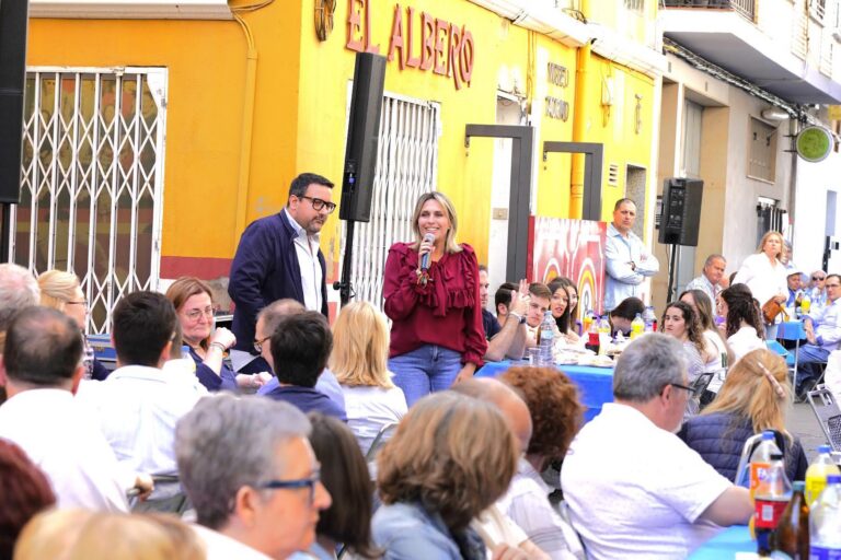 Gran acollida a l'esmorzar popular del PP: tradició, festa i un missatge clar de canvi polític