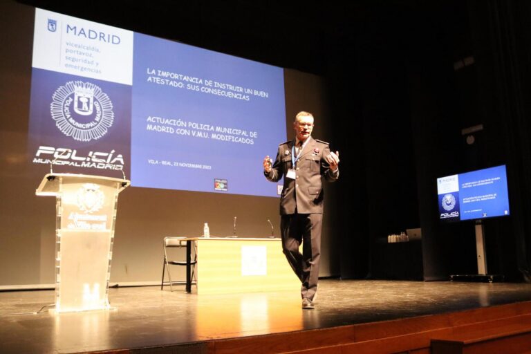 La Policia Local de Vila-real opta als Premis Ponle freno