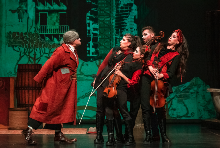 La Troupe Malabó porta a Vila-real el seu premiat espectacle Los Pfeiffer