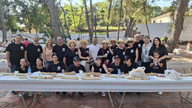 Nova edició de l’entrepà gegant amb 410 metres de solidaritat i bon humor