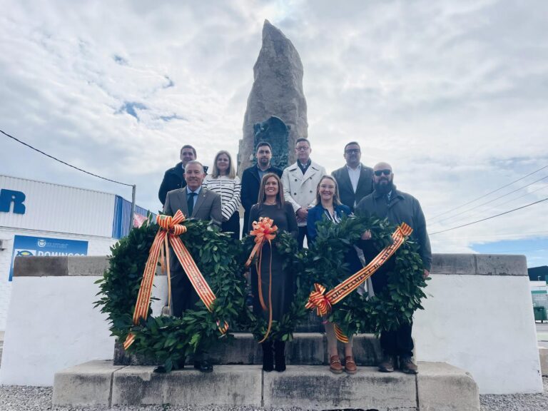 Vila-real recorda als caiguts en la Guerra de la Independència amb un emotiu homenatge