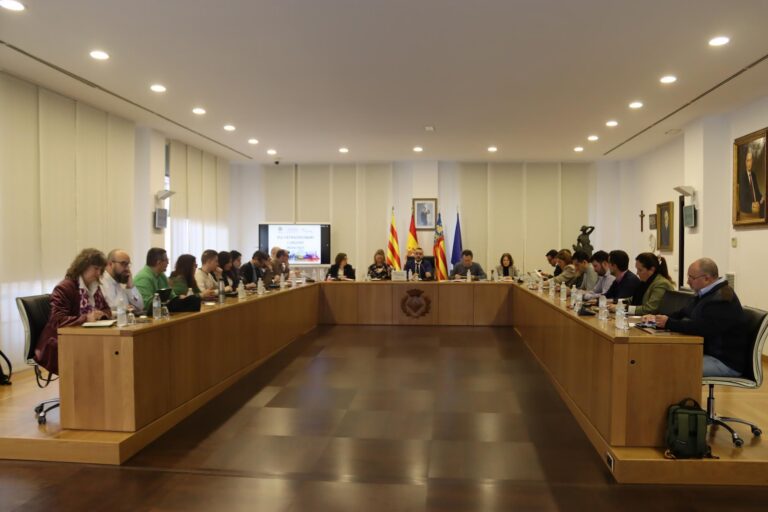 Vila-real aprova un suplement de crèdit de quasi 3 milions per a pagar factures i despeses de personal