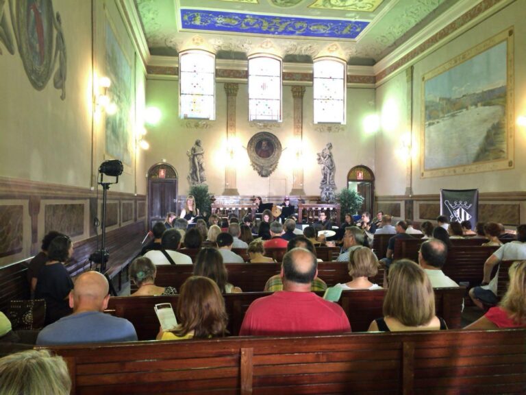 El festival Plectre a la Fresca clausura la cinquena edició a la seu de la Comunitat de Regants