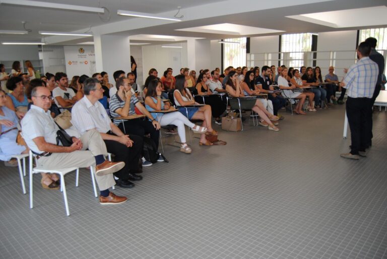 53 joves s’incorporen durant un any a la segona promoció d’Avalem Joves+ que reforçarà Serveis Públics