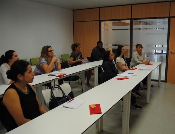 L’Oapmi programa una desena d’activitats gratuïtes per a millorar la integració dels nouvinguts