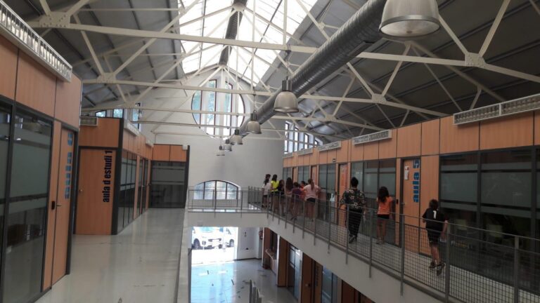 L’Espai Jove serà durant tot el mes de juliol un laboratori d’art per a xiquets i adolescents