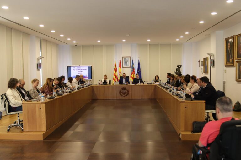Vila-real amplia amb 20.000 € el conveni amb l’associació Conquistando Escalones