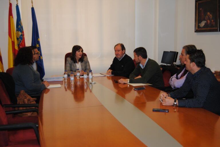 L'adjudicació dels contractes de neteja dels centres educatius de Vila-real ja és una realitat