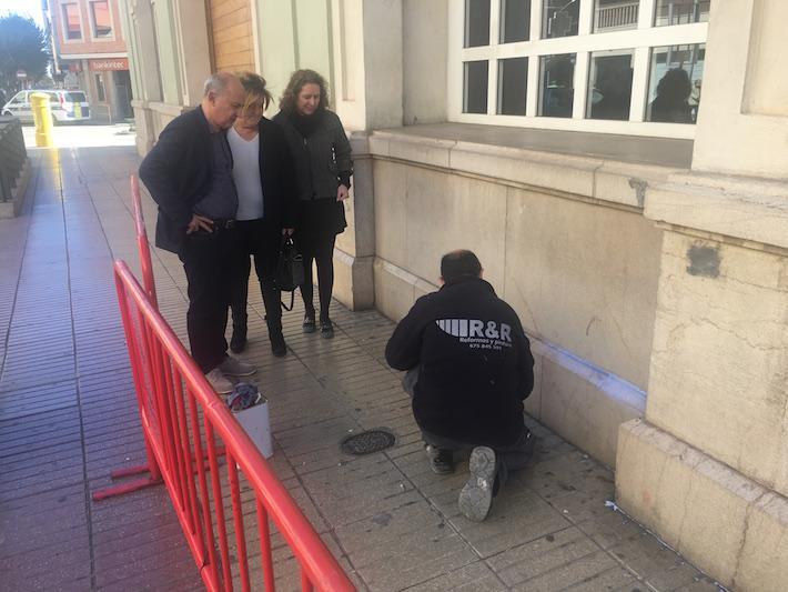 La façana de l’Auditori es converteix en un focus d’experimentació d’un innovador sistema anti-orins d’animals