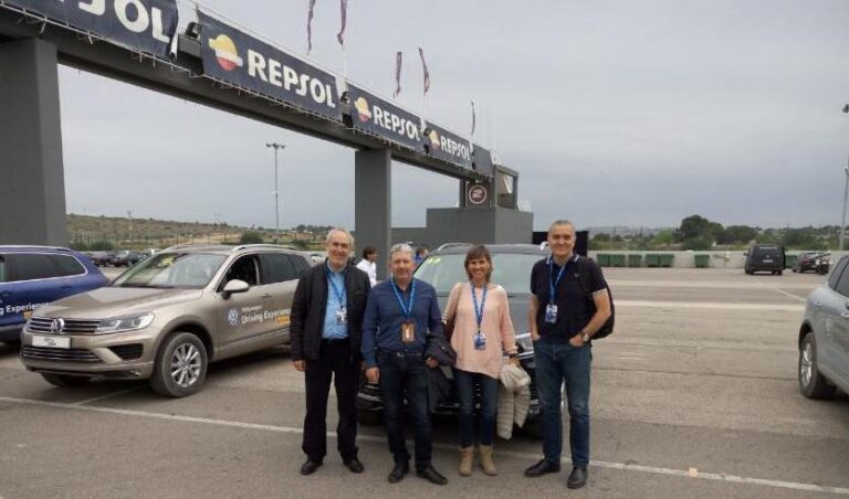 La Policía Local participa en un curs de conducció al circuit de Cheste