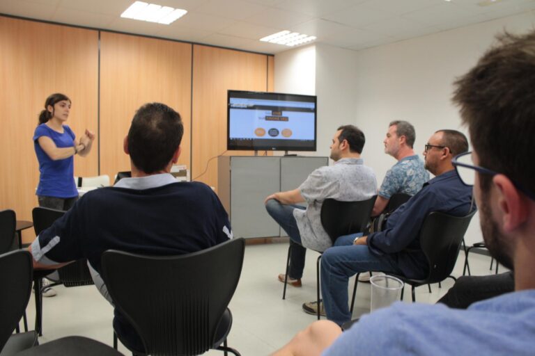 L’Espai Jove acull el fòrum de debat de l’IVAJ