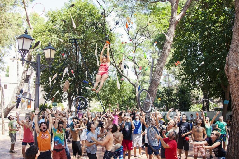 El sisé Malabara’t torna dos anys després al Termet amb una quinzena d’espectacles i artistes de tot el món