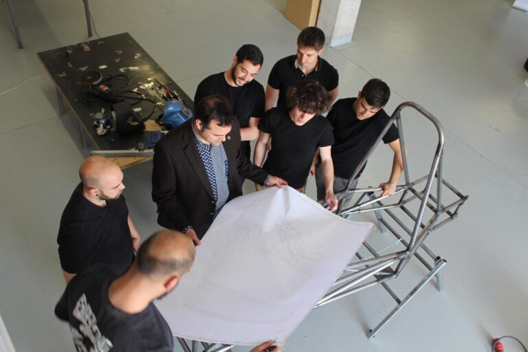 Vila-real col.labora amb l’equip UJI Motorsport en el disseny dels seus vehicles de competició