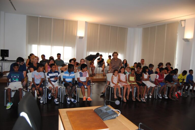 13 xiquets saharauis passaran l’estiu a Vila-real amb famílies de la ciutat